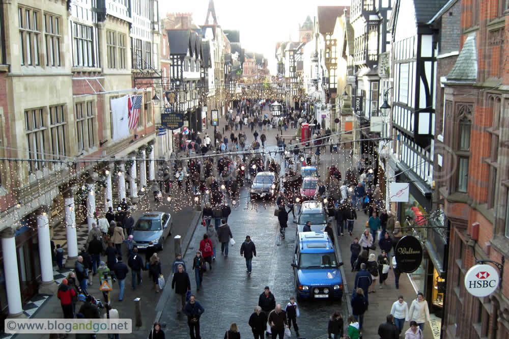 Eastgate St bridge looking into the city